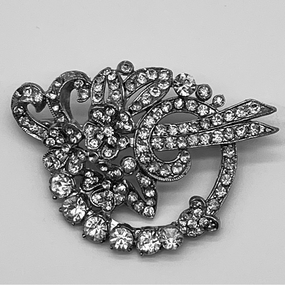 Vintage Rhinestone Brooch Silver Tone 2" Large Round Pin Closure Jewelry